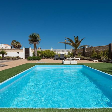 Homeforguest Apartment With Pool And Terrace 1 Min From The Beach Corralejo Esterno foto